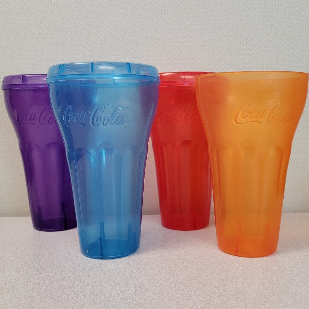 NEW Fast Food Cocoa Cola Plastic Cups & Lids 32 oz. Retro 2000s Coke Collectible